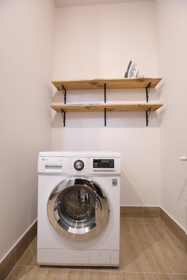 Hotelise I Bells-Of-Ireland Apartment エレバン エクステリア 写真