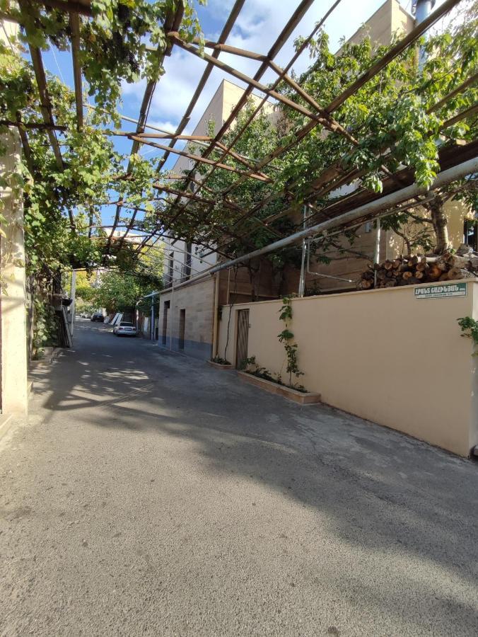 Hotelise I Bells-Of-Ireland Apartment エレバン エクステリア 写真
